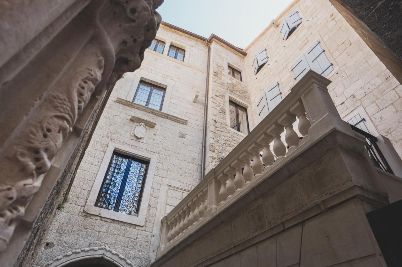 Heritage Hotel Cardo Split Bagian luar foto