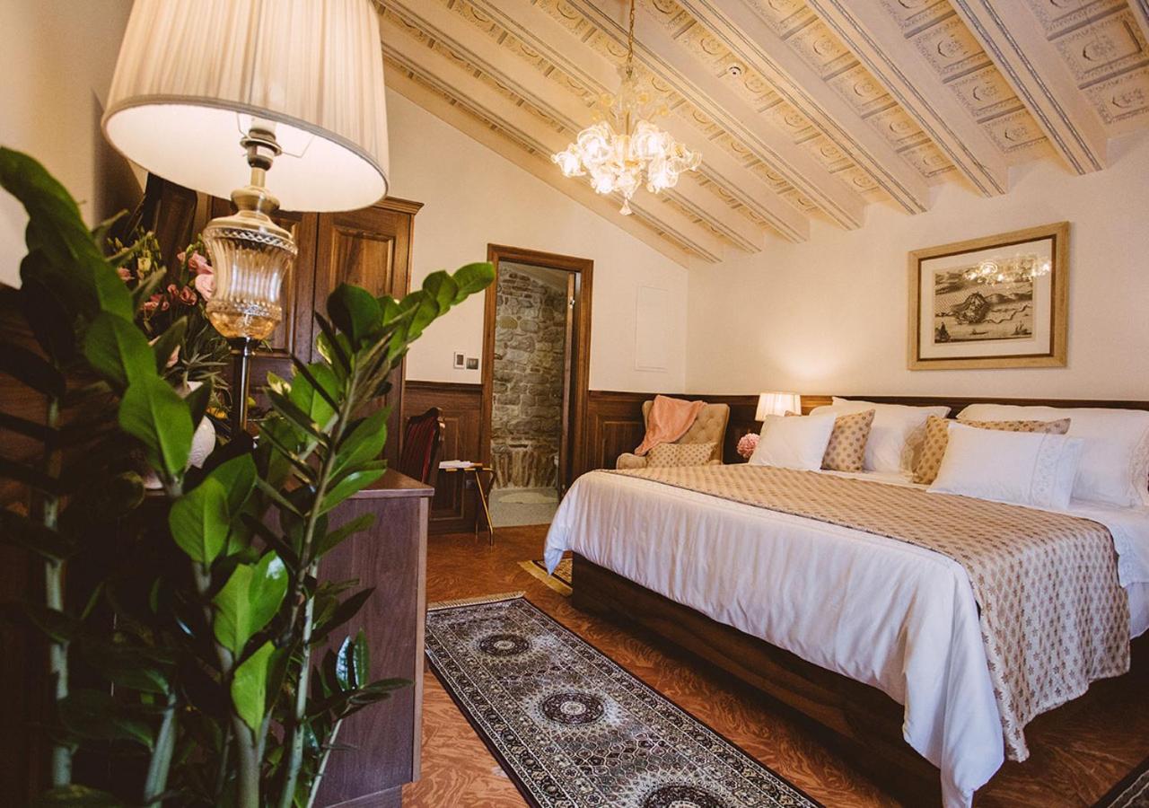 Heritage Hotel Cardo Split Bagian luar foto