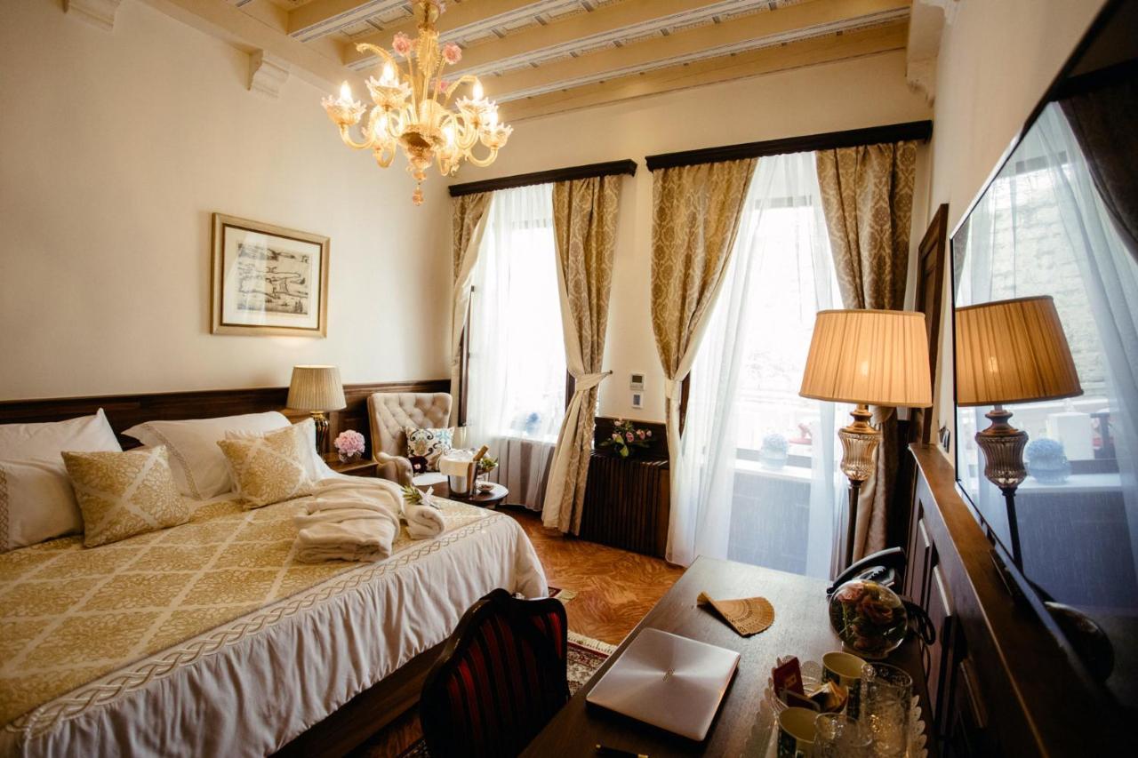 Heritage Hotel Cardo Split Bagian luar foto